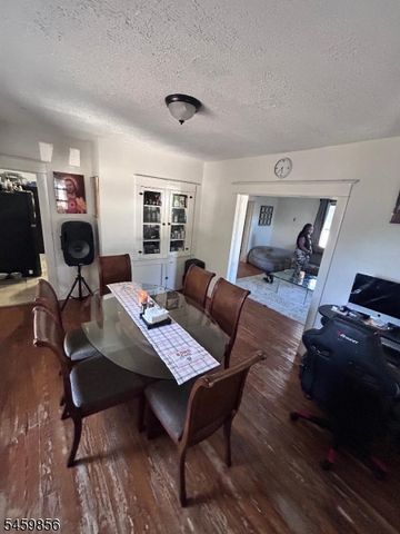 9 W Sickle St Ab, Dover Town, NJ 07801