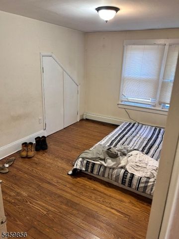 9 W Sickle St Ab, Dover Town, NJ 07801