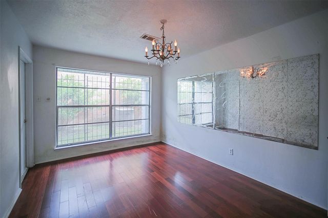 7010 Captain Drive, Houston, TX 77036
