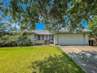 7010 Captain Drive, Houston, TX 77036