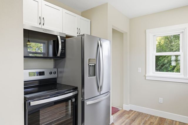 831 1st Street N, Newton, IA 50208