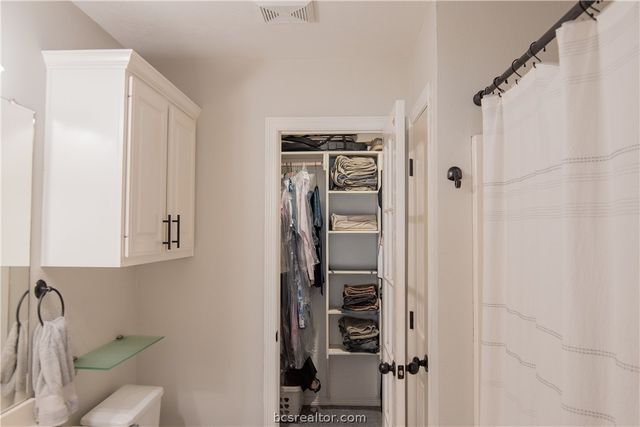 3107 Pleasant Grove Drive, College Station, TX 77845