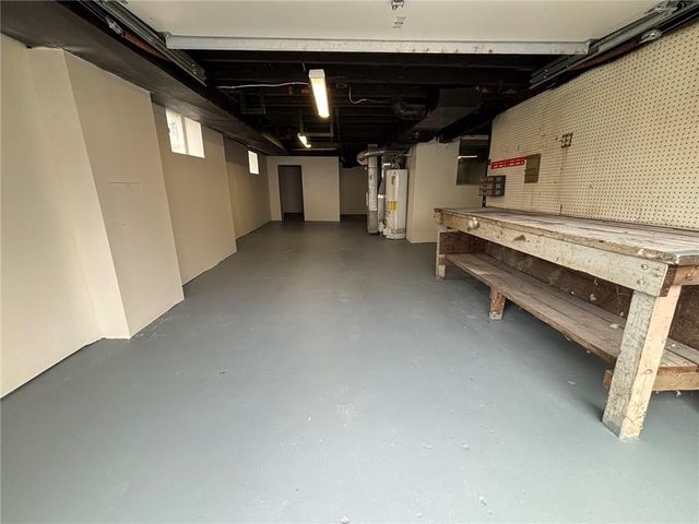 7505 E 130th Street, Grandview, MO 64030