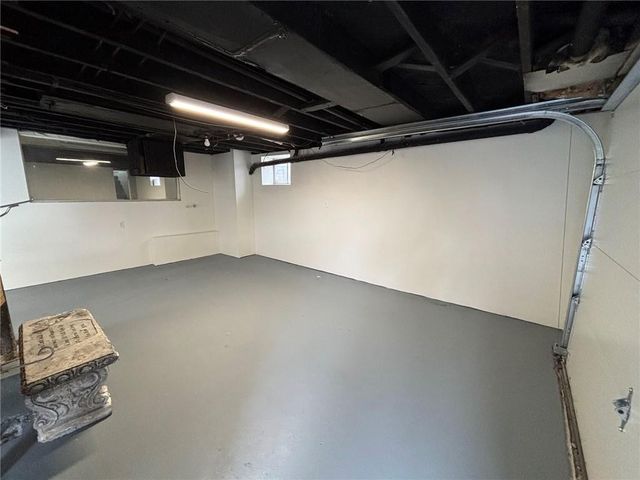 7505 E 130th Street, Grandview, MO 64030