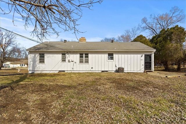 7505 E 130th Street, Grandview, MO 64030