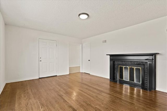 7505 E 130th Street, Grandview, MO 64030