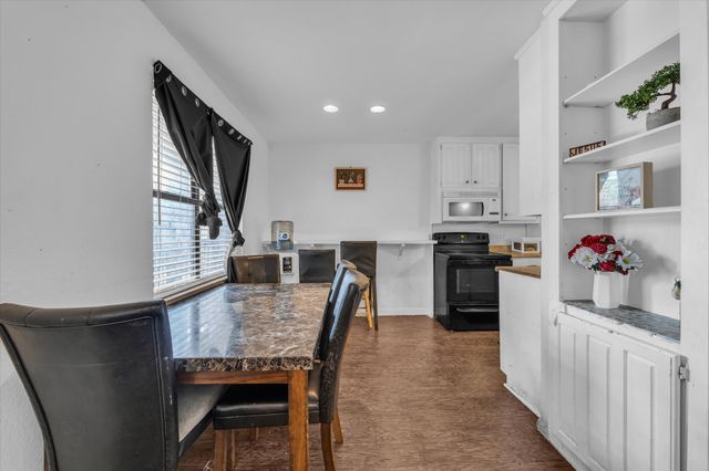 1421 S 12th Street 211, Waco, TX 76706