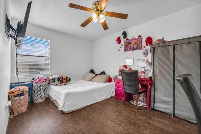 1421 S 12th Street 211, Waco, TX 76706