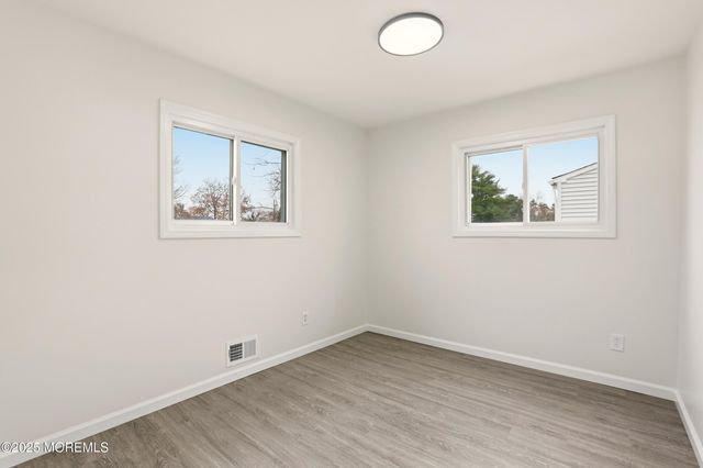 28 Brandies Road, Toms River, NJ 08757