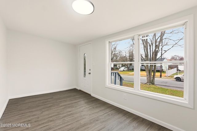 28 Brandies Road, Toms River, NJ 08757