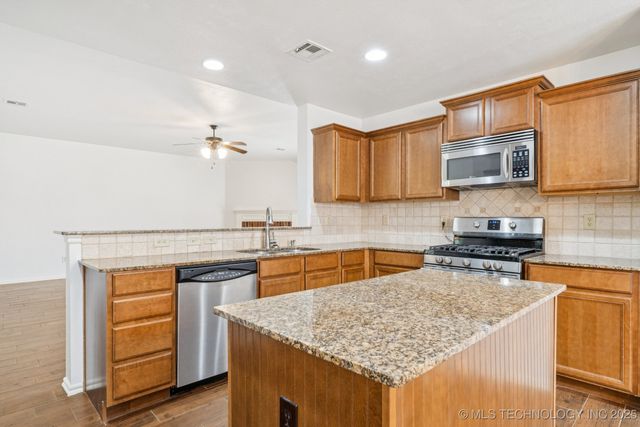 11808 S Vine Street, Jenks, OK 74037