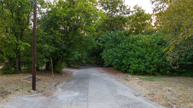 1243 North Street, Dallas, TX 75203