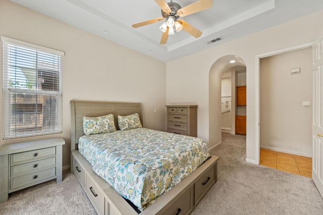 1008 Summer Ln, Patterson, CA 95363