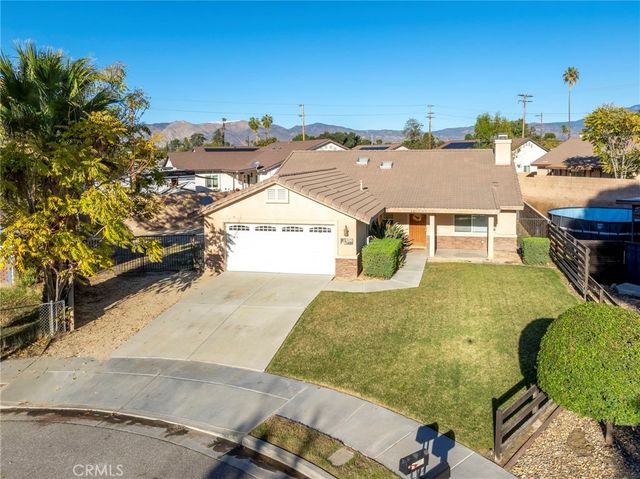 1230 Shellie Lane, Hemet, CA 92543