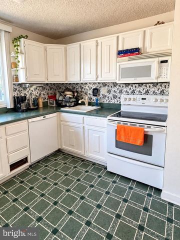 4646 BERGEN ST, Philadelphia, PA 19136