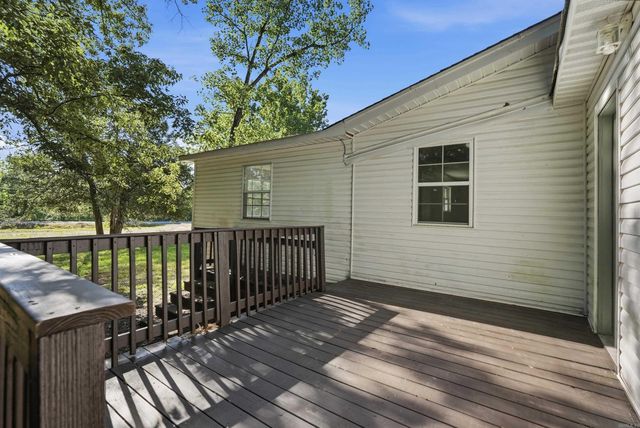 1267 Lollie Rd, Conway, AR 72034