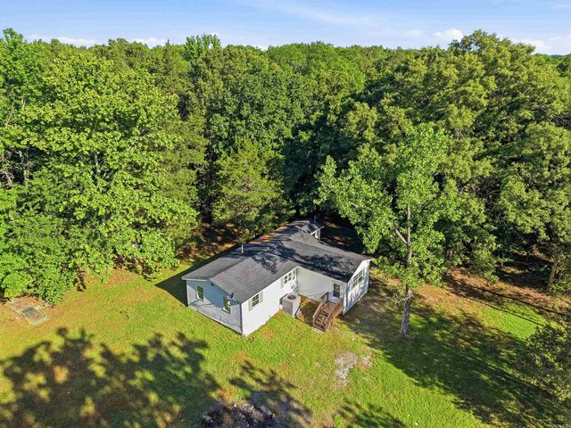 1267 Lollie Rd, Conway, AR 72034