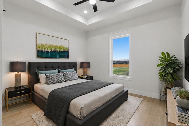 108 PIONEER DR, La Vernia, TX 78121