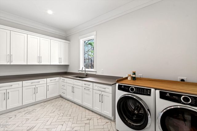 1608 Estate Valley Lane, Raleigh, NC 27613