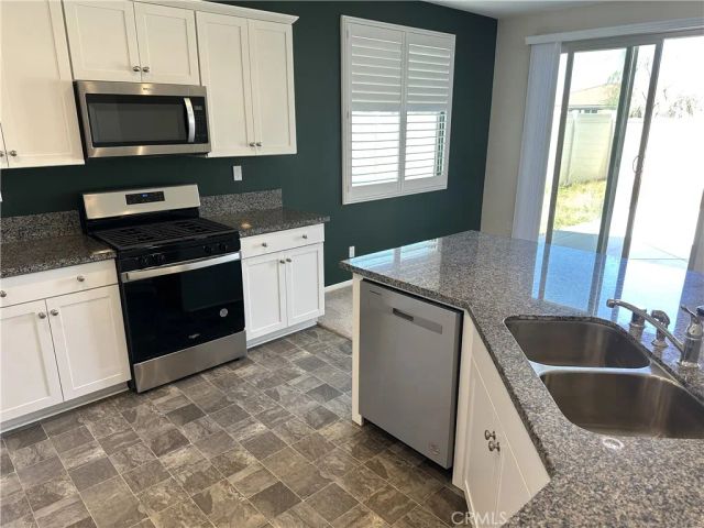1289 Kingfisher, Hemet, CA 92545