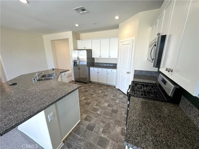 1289 Kingfisher, Hemet, CA 92545