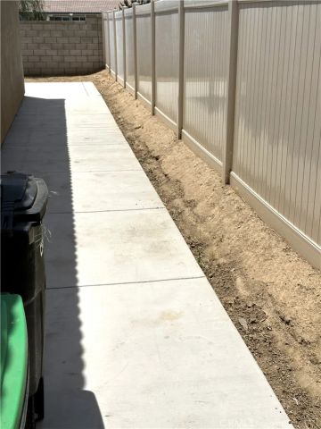 1289 Kingfisher, Hemet, CA 92545