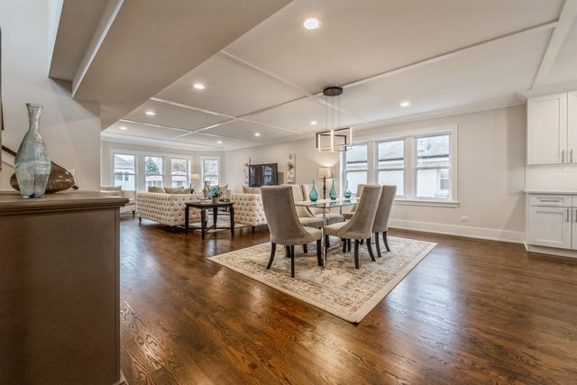 5311 W Belle Plaine Avenue, Chicago, IL 60641