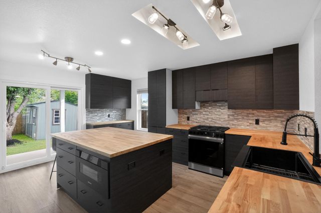 3911 Haleys WAY, Round Rock, TX 78665