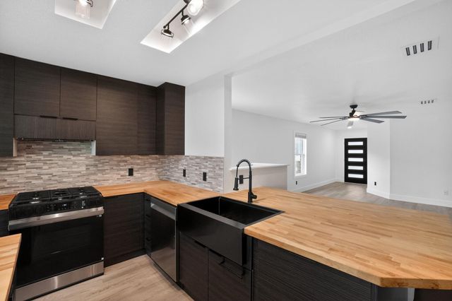 3911 Haleys WAY, Round Rock, TX 78665