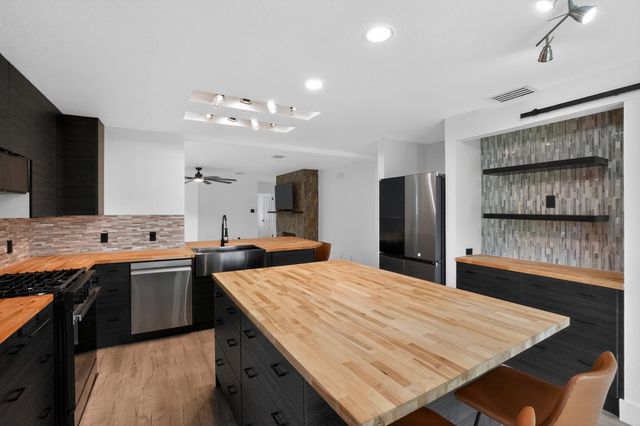 3911 Haleys WAY, Round Rock, TX 78665