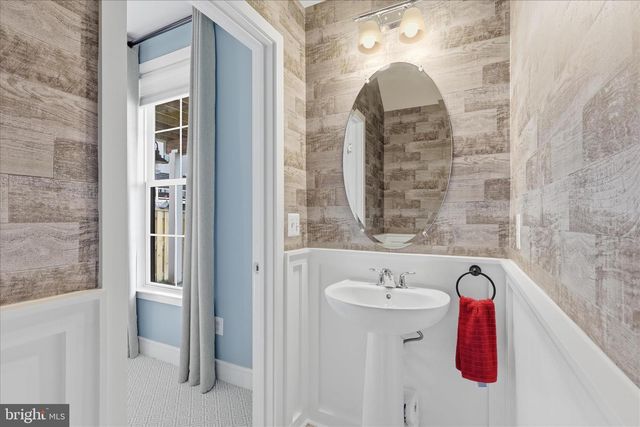 25429 HARTLAND ORCHARD TER, Chantilly, VA 20152