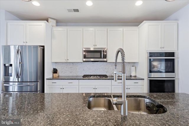 25429 HARTLAND ORCHARD TER, Chantilly, VA 20152