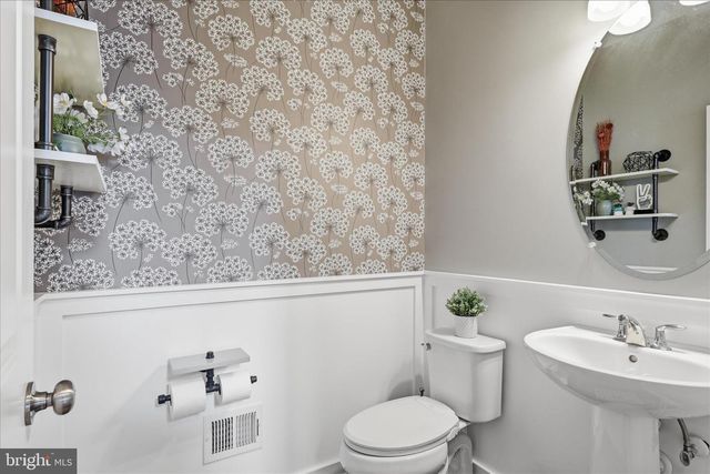 25429 HARTLAND ORCHARD TER, Chantilly, VA 20152