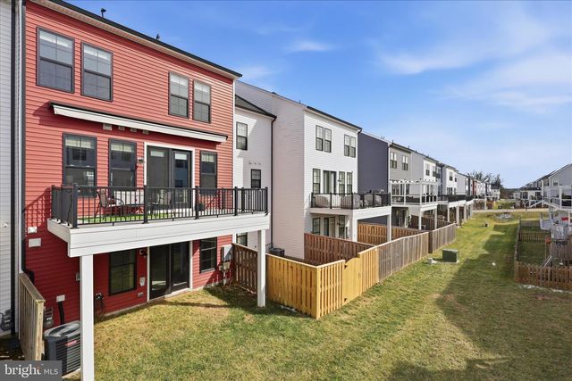 25429 HARTLAND ORCHARD TER, Chantilly, VA 20152