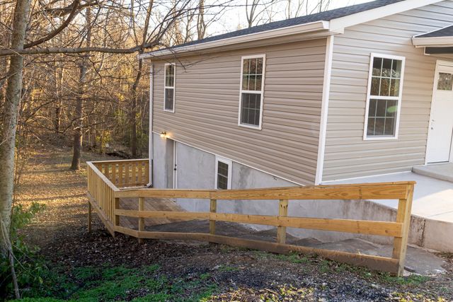 210 Winding Way, Mcminnville, TN 37110