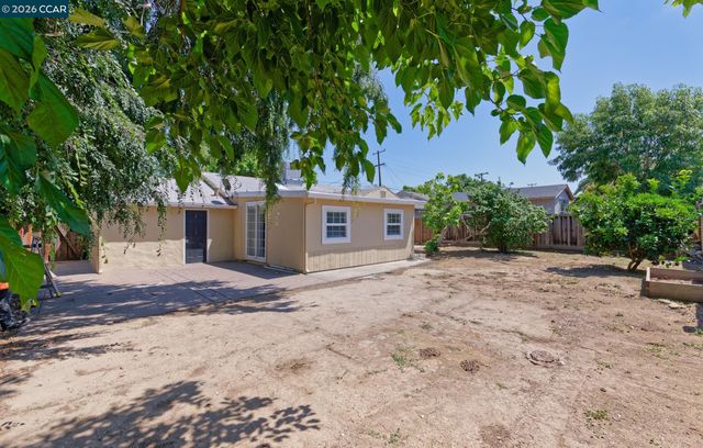 252 Madison Ave, Bay Point, CA 94565