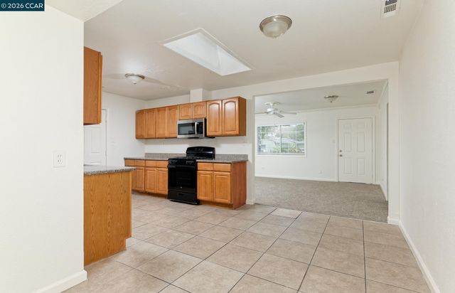 252 Madison Ave, Bay Point, CA 94565