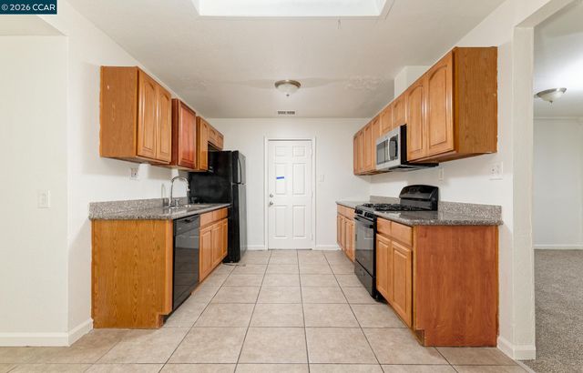 252 Madison Ave, Bay Point, CA 94565
