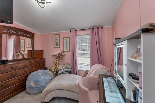 15 Manbow Road, Alton, NH 03809