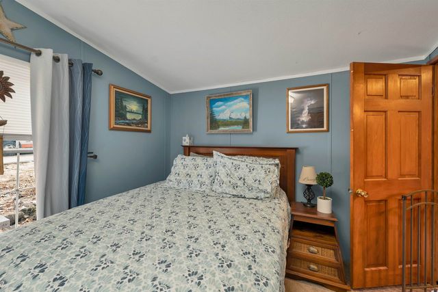 15 Manbow Road, Alton, NH 03809