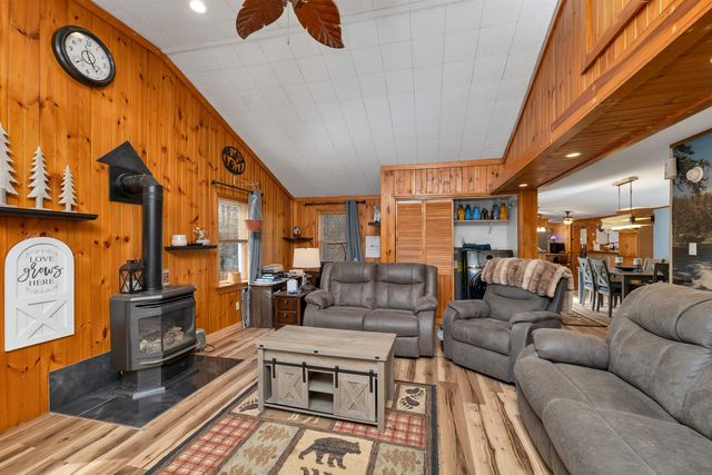 15 Manbow Road, Alton, NH 03809