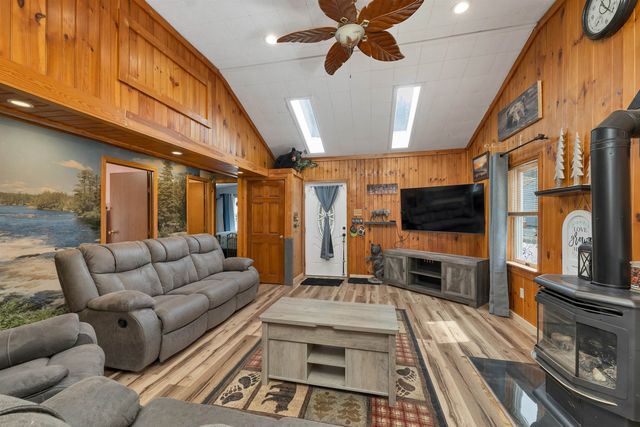 15 Manbow Road, Alton, NH 03809