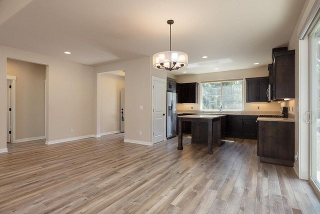 51844 Hollinshead Place, La Pine, OR 97739