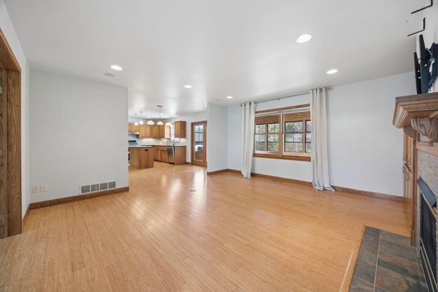 2721 Meadowrose Boulevard, Saint Cloud, MN 56301