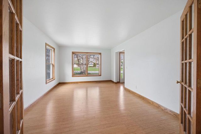 2721 Meadowrose Boulevard, Saint Cloud, MN 56301