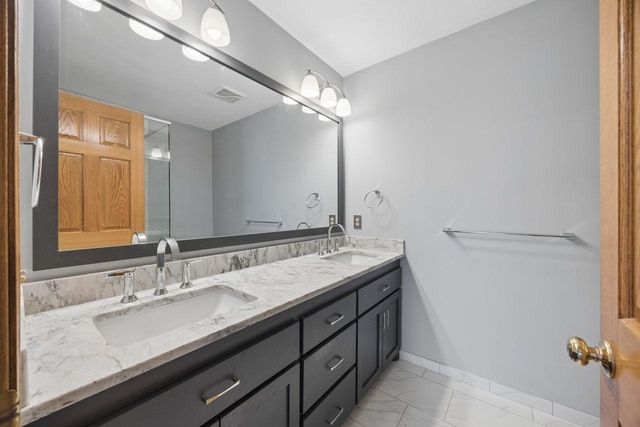 2721 Meadowrose Boulevard, Saint Cloud, MN 56301