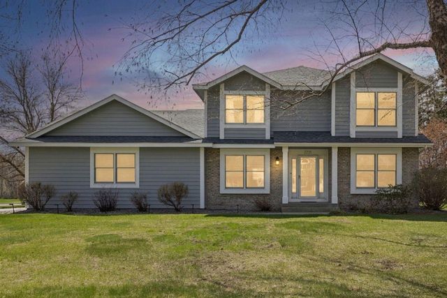 2721 Meadowrose Boulevard, Saint Cloud, MN 56301