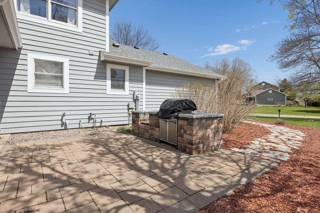 2721 Meadowrose Boulevard, Saint Cloud, MN 56301