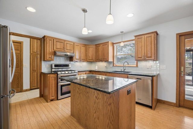 2721 Meadowrose Boulevard, Saint Cloud, MN 56301