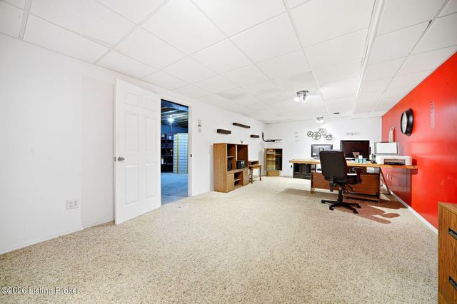 7711 Bridlewood Pl, Louisville, KY 40228